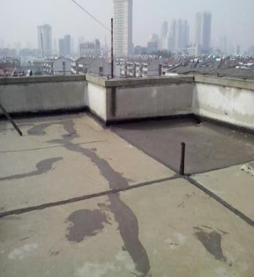珠山漏水维修 楼顶漏水是什么原因，楼顶漏水维修方法是什么?